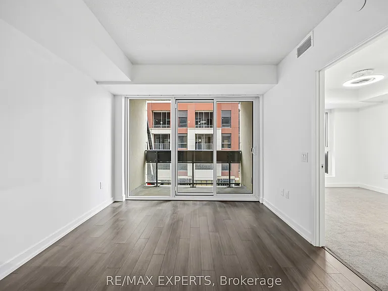 4010 Eglinton Ave W #320 — Photo 8