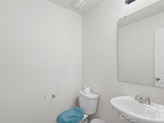 5th image of 505 Broome St