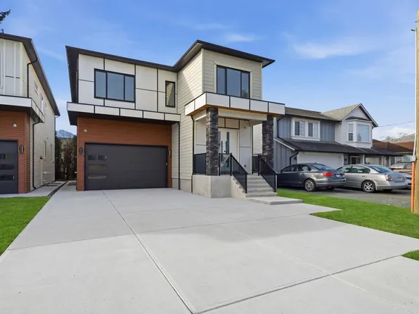 45122 Watson Rd, Chilliwack, BC V2R 2Y2