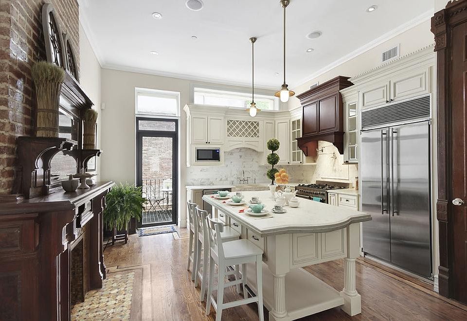 1st image of 2038 Madison Ave