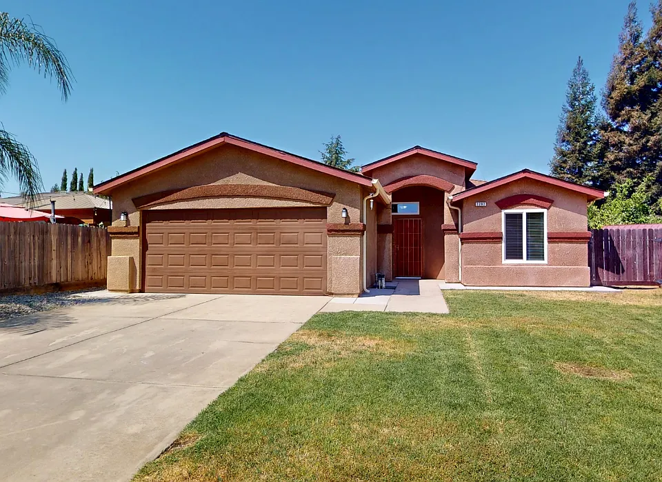 2292 Golden Ave