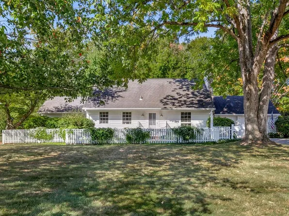 1036 Luray Dr, Ashland, OH 44805