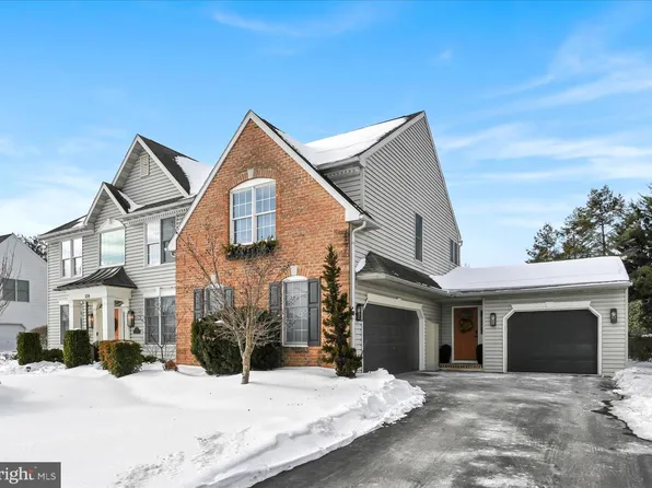 120 Coventry Ln, Reading, PA 19610