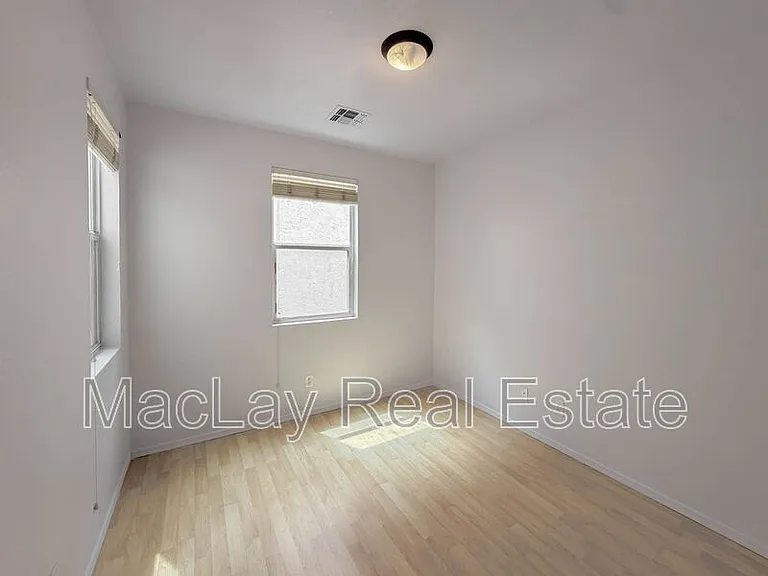 5216 W Albeniz Pl — Photo 19