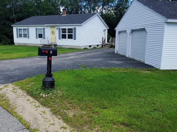 11 Paris Promenade, Paris, ME 04281