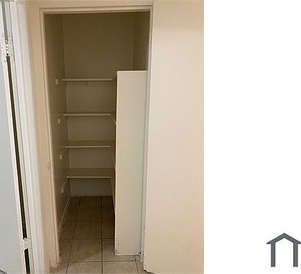 4th image of 1318 Gardina St #21