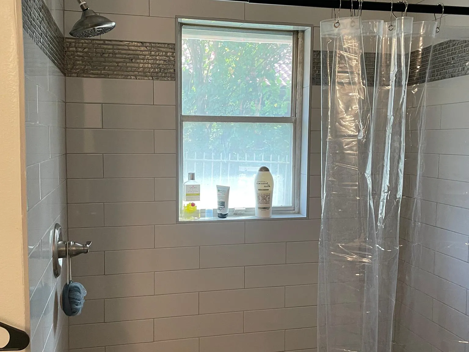 2715 Greene Ave — Photo 4