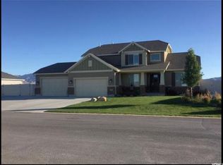 608 E Coach Ln, Grantsville, UT 84029