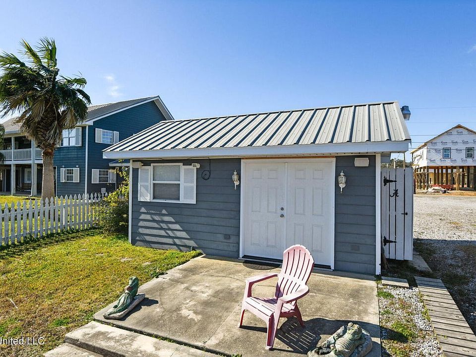 10000 New York St, Bay Saint Louis, MS 39520 | Zillow
