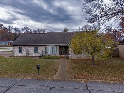 4711 Stonegate Dr, Newburgh, IN, 47630