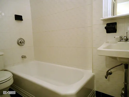 Rented by Citi Habitats | media 5