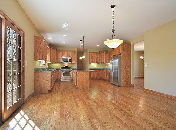 4th image of 11941 139th St