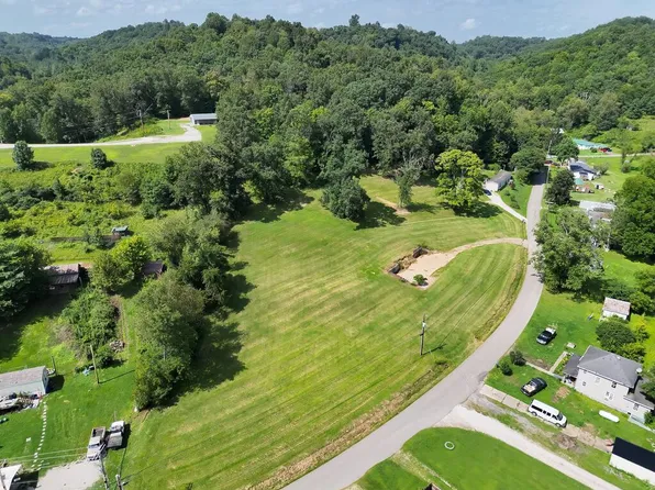 111 Carver Rd, Franklin Furnace, OH 45629