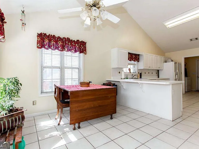 6229 Huckleberry Rid Rd — Photo 5