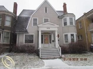 656 Van Dyke St, Detroit, MI 48214