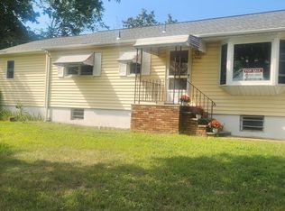 320 Fisher Ave, Piscataway, NJ 08854
