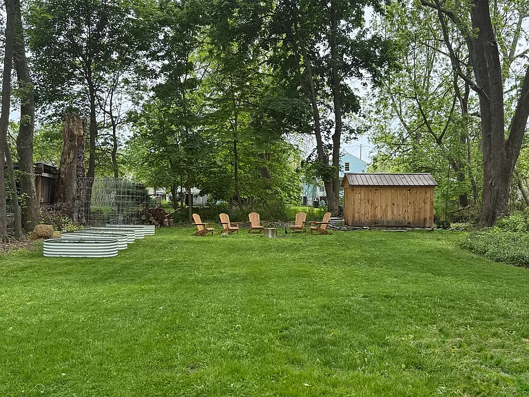 325-327 Cascadilla St — Photo 10