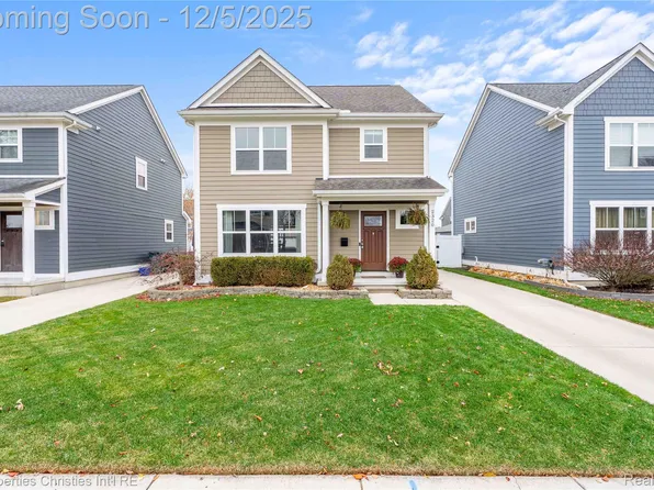 2320 Hamata St, Ferndale, MI 48220