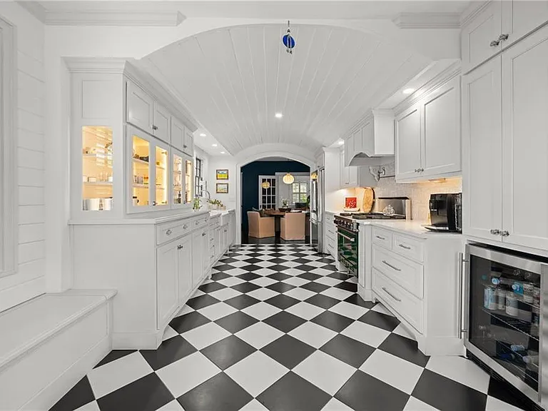 578 Montgomery Ferry Rd NE — Photo 12