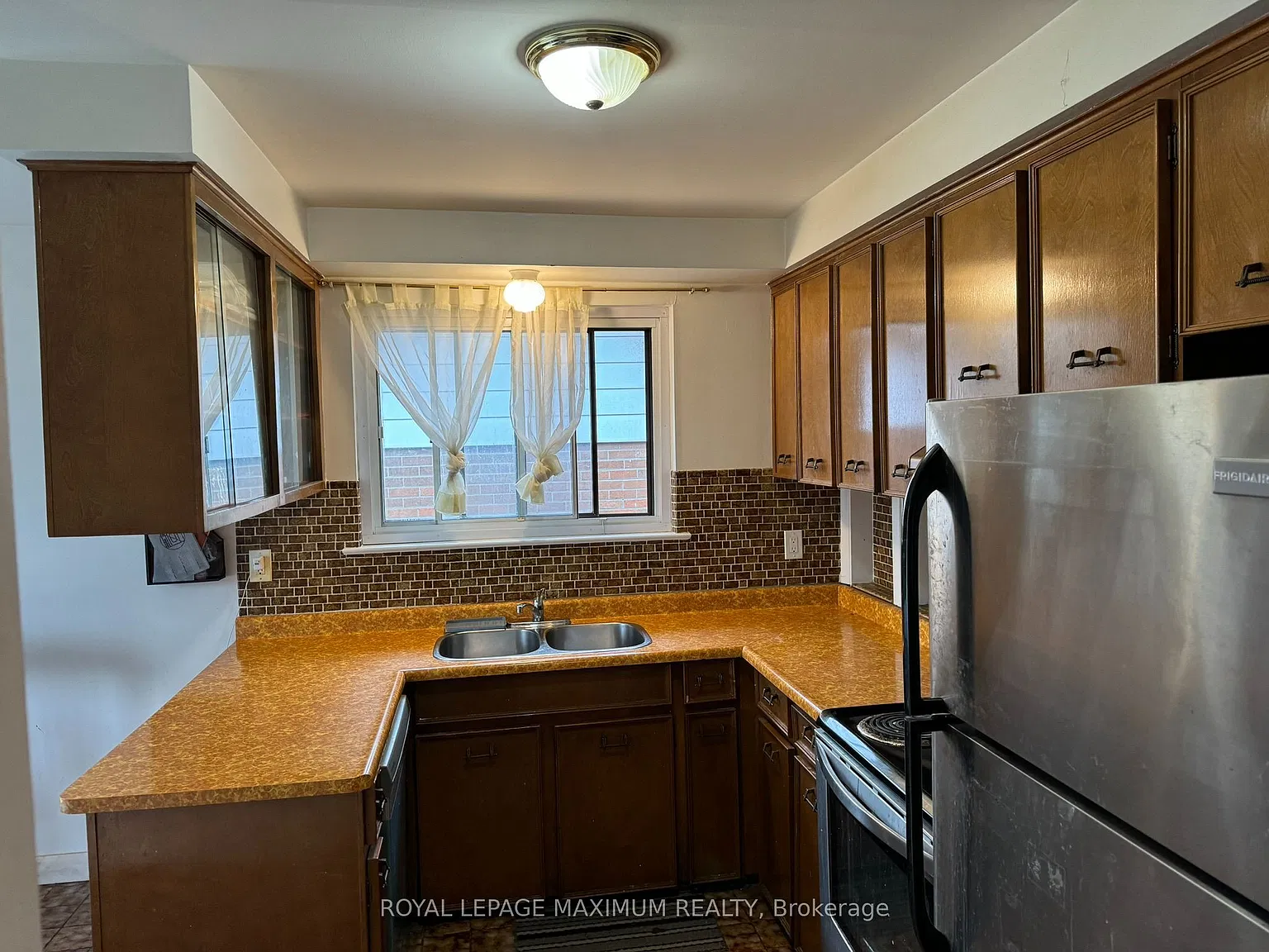 3 bed, $2,600 — Photo 4