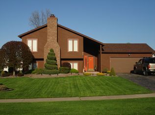 547 Drumcliff Way, Rochester, NY 14612