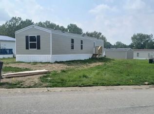 1101 Bauman St #906, South Whitley, IN 46787
