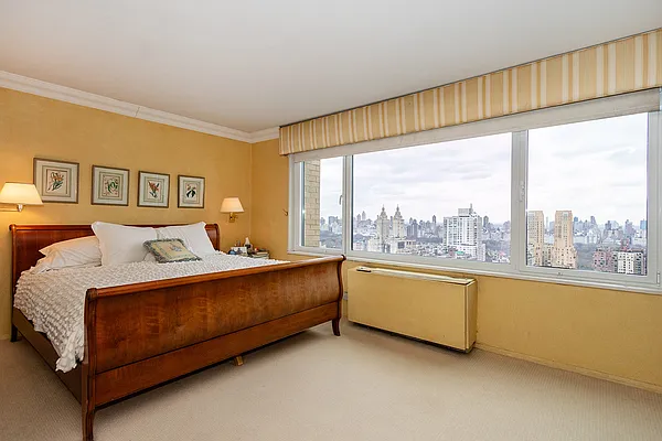 Rented by FirstService Realty (legacy) | media 36