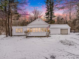 16263 148th Ave, Spring Lake, MI 49456