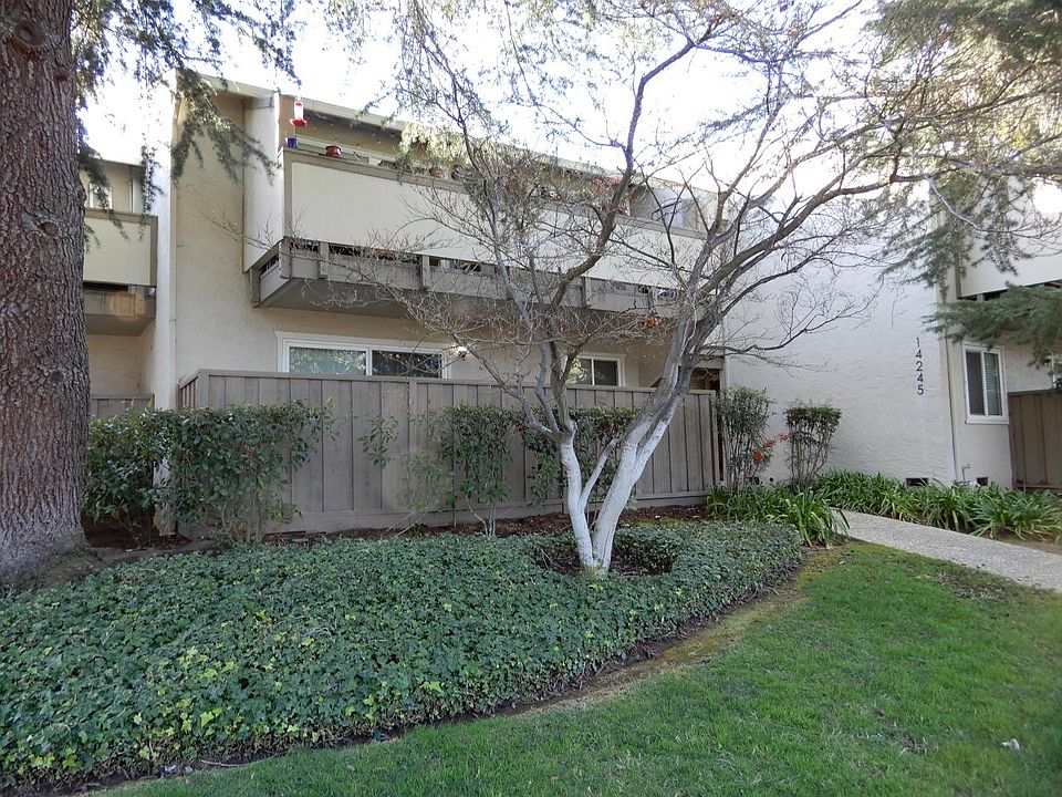 1st image of 14245 Lora Dr APT 3