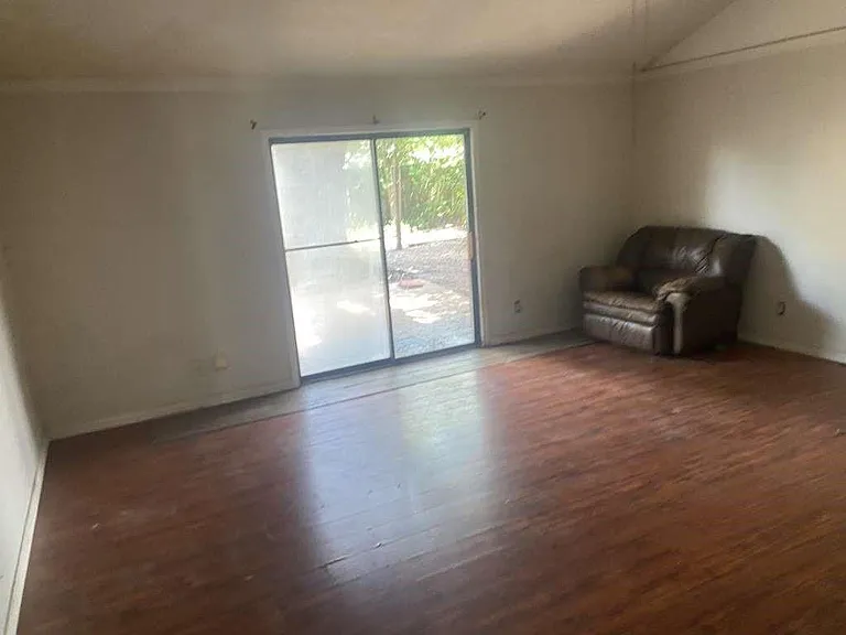 11706 N Kathy Ave — Photo 4