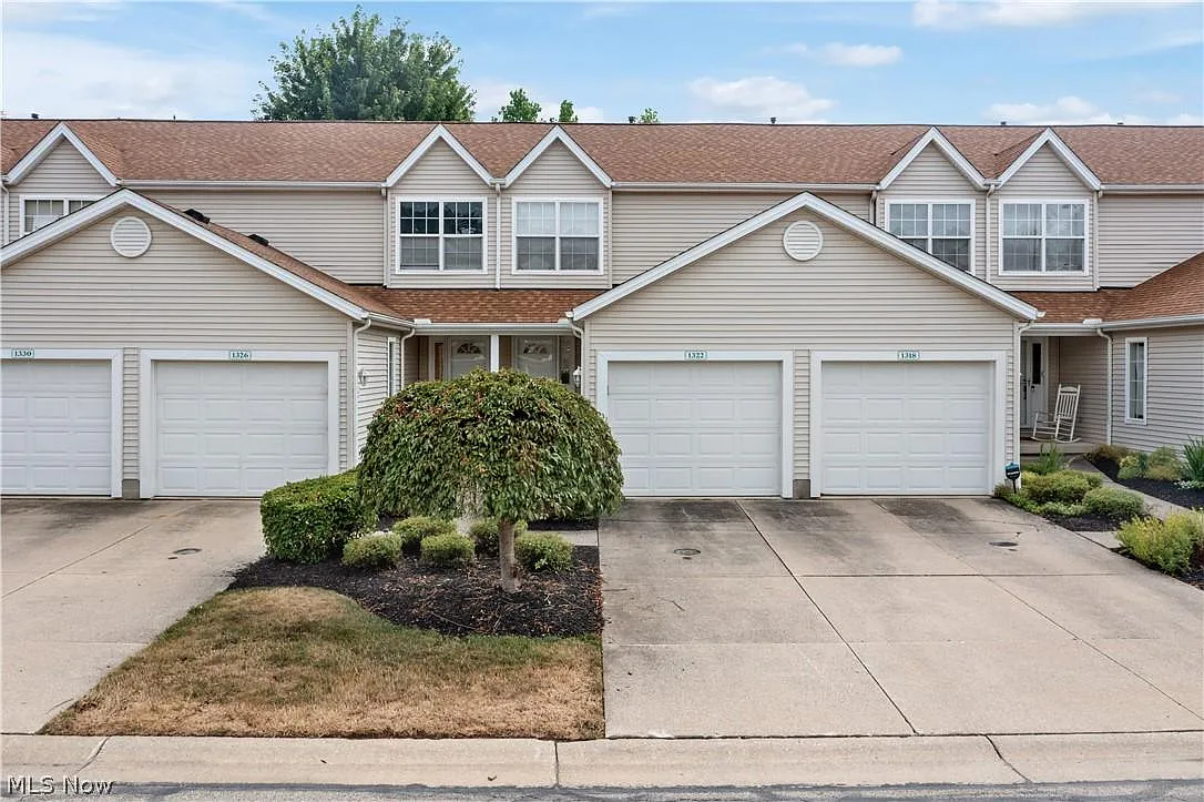 1322 Meadow Run photo 1