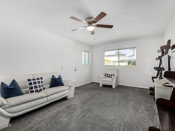 3rd image of 420 W EARLL Drive #1