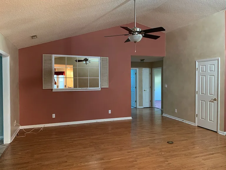 480 Shellbank Dr — Photo 11