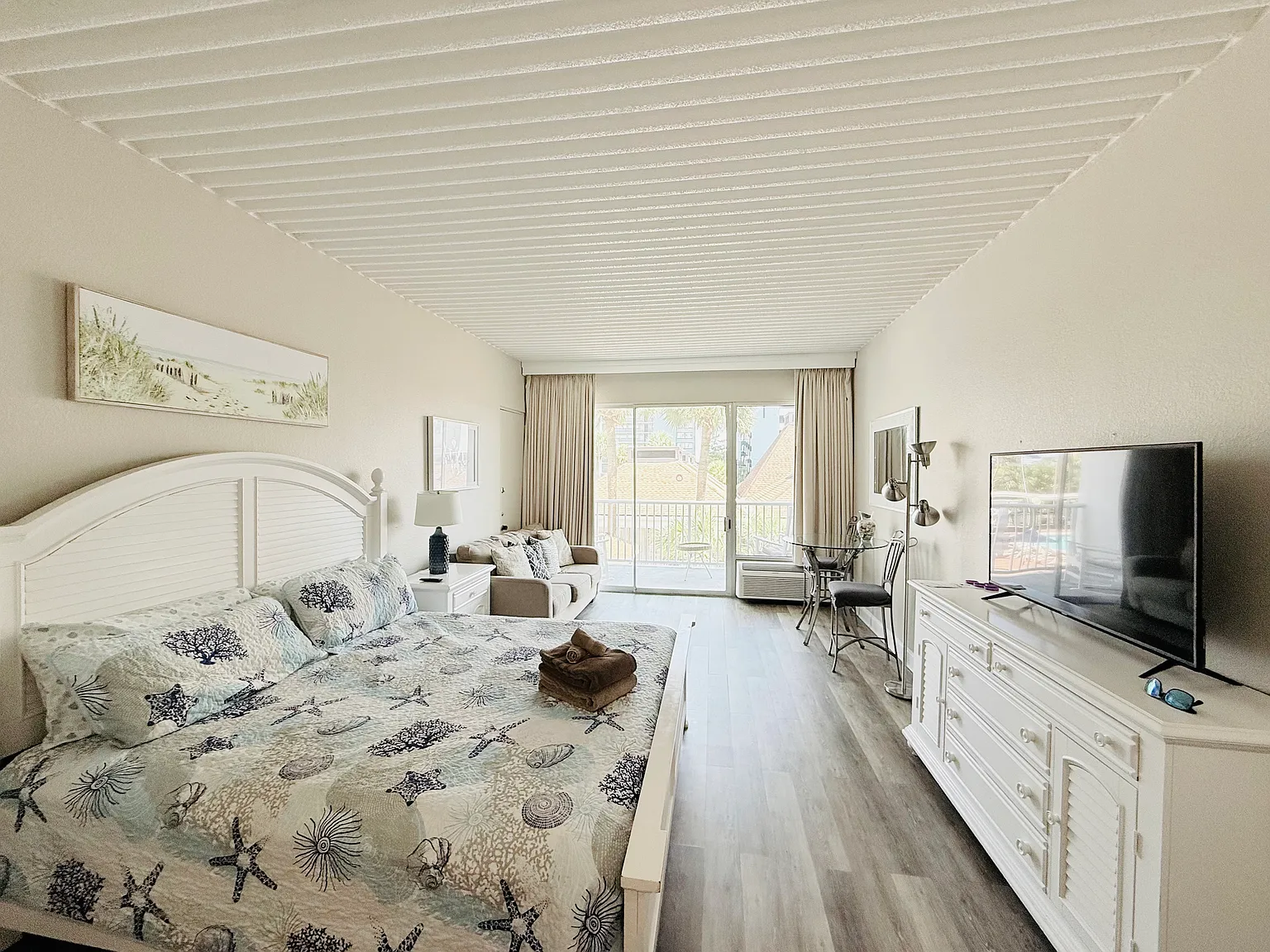 1 bed, 438 sqft, $1,250 — Photo 2
