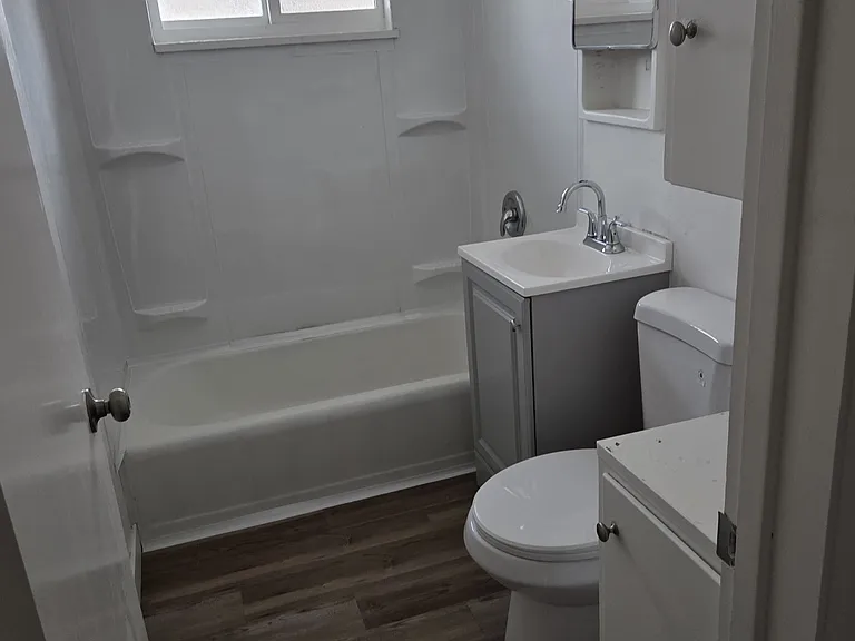 1112 McKinley Ave #B — Photo 5