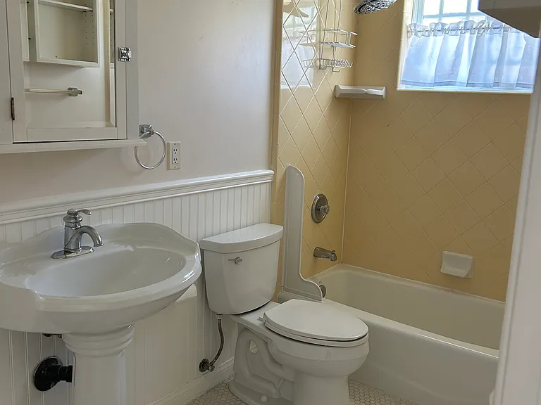 7982 Artesian Rd — Photo 17