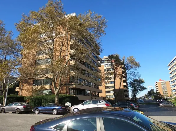 16631 9th Ave APT 3C, Flushing, NY 11357