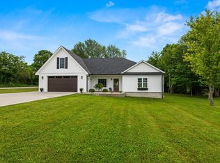 9 Chase Ln, Crossville, TN 38571