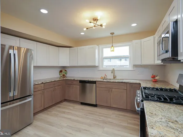 3508 Sussex Ln, Philadelphia, PA 19114