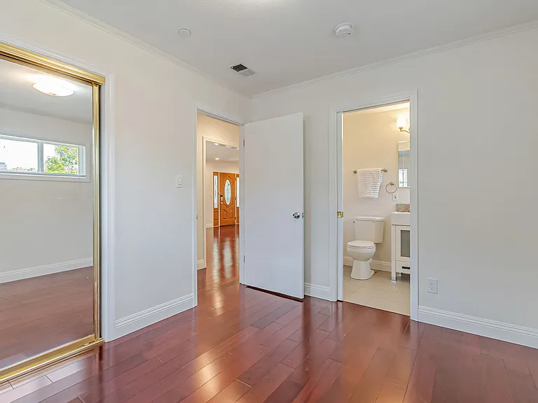1070 Morningside Dr — Photo 24
