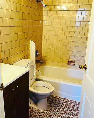 Rented by Fifth & Forever LLC | media 34