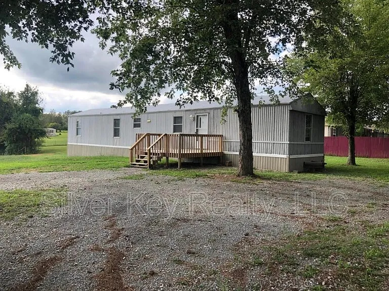 139 Sky Dome Rd — Photo 1