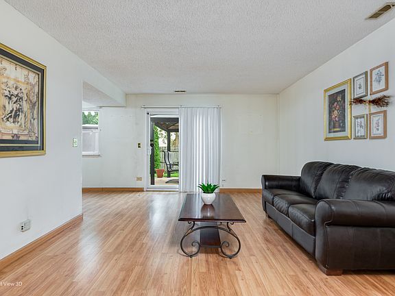4th image of 1415 Merrimac Ln N #1415