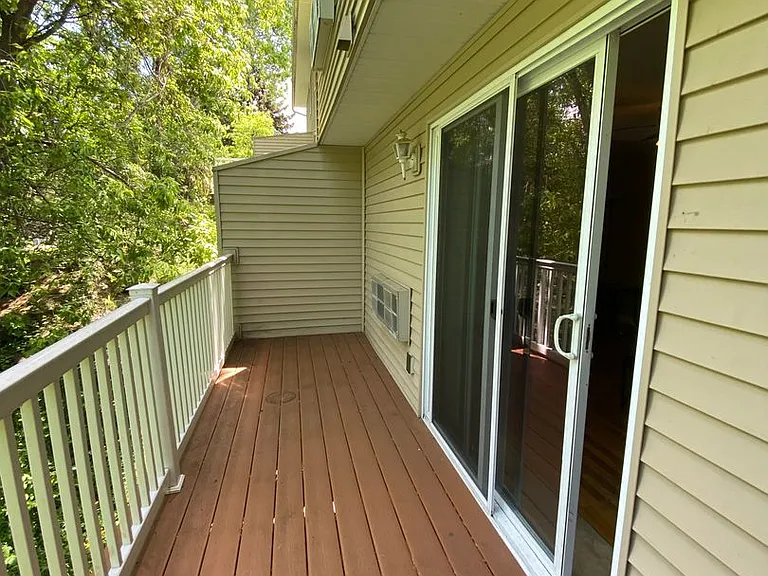 209 Robert Dr — Photo 12