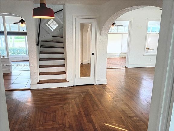 5th image of 2346 SW 20th St