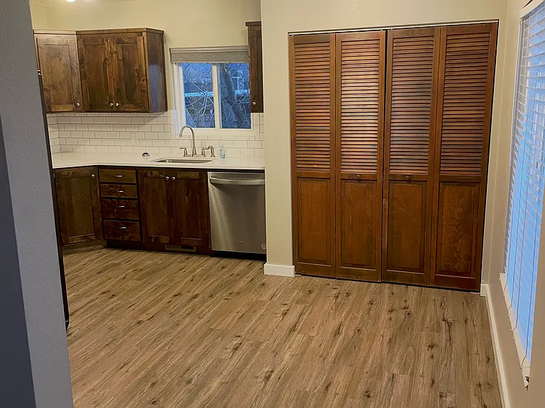 162 N 300 W #1 — Photo 3