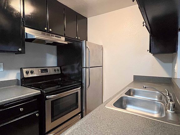 3rd image of 4214 34th St APT 2
