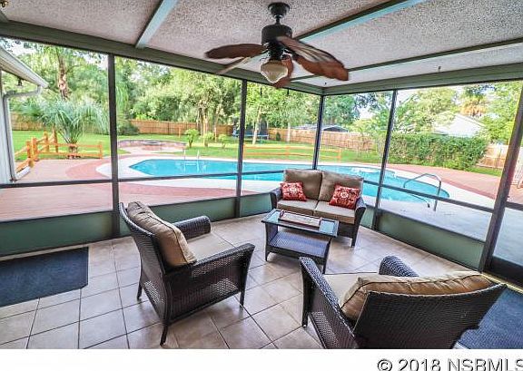 5th image of 2542 Glen Dr