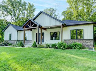 2360 E Azteca Dr, Vincennes, IN 47591