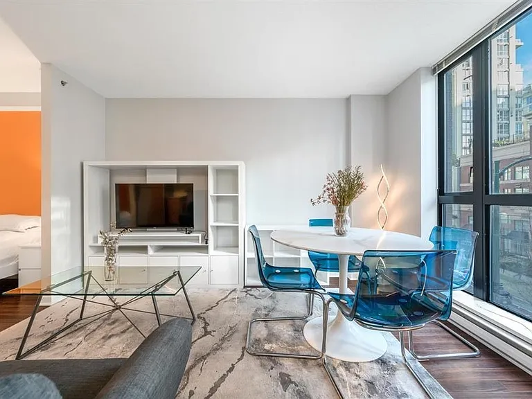 1295 Richards St #311 — Photo 3